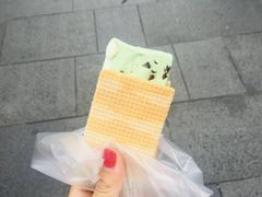 -詹爷爷乌节路街头冰淇淋