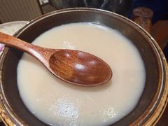 -老牌坊云南鱼豆花火锅(爱建店)