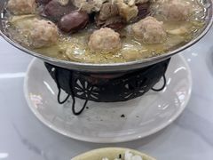 -一口猪海鲜浑锅·东北家常菜