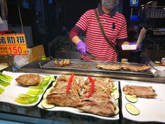 -六合夜市