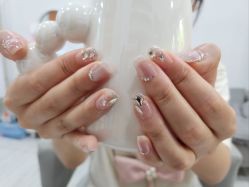 -雅洁美甲美睫