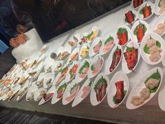 -雍容荟帝王蟹活龙虾展台自助(IFS黑金店)