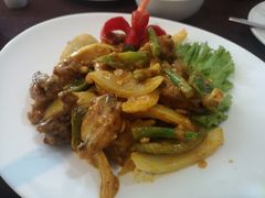 -Neary Khmer Restaurant