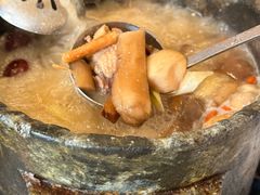 -鲁朗纳麦石锅鸡庄园