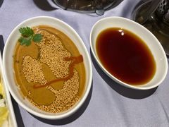双拼蘸料-鼎鼎香·港式火锅(北京SKP店)