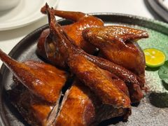 脆皮多汁乳鸽-悦景酒家(罗湖店)