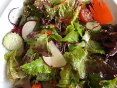 -Chom Cafe and Restaurant