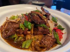 -临界音乐酒馆·小龙虾·江湖菜(华熙LIVE·鱼洞店)