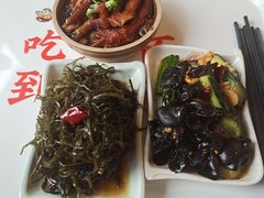 -顺溜·手工刀削面·黑金店(铜锣湾店)