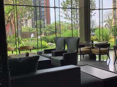 -星河吉酒店-BOND大堂吧·咖啡·简餐
