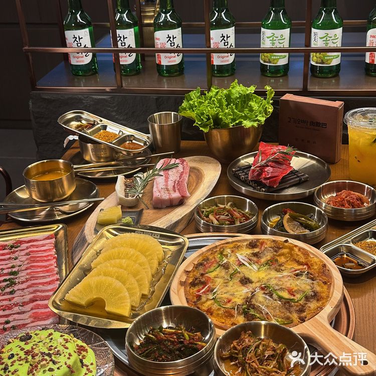 韩国街上发现一家能吃到交叉熟成排酸烤肉的新店！