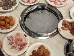 -北京汉丽轩海鲜烤肉自助火锅一体(中百店)