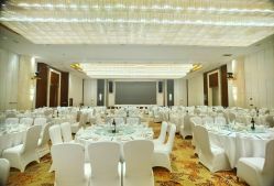 -成都世外桃源酒店-宴会厅·草坪婚礼·会议活动