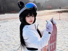 -济南卧虎山滑雪场