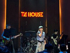 -TZ House音乐现场(来福士中心店)