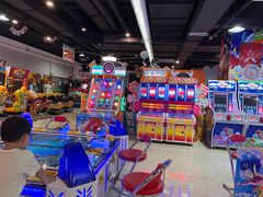 -嘻哈欢乐场(华宇广场店)