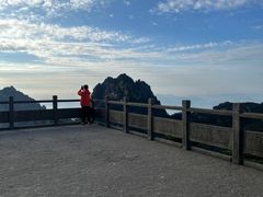 -黄山光明顶山庄