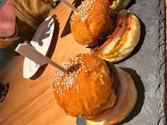 -三勾JJJ Burger&Coffee(梅溪湖店)