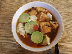 番茄螺旋藻汤饺-遇见素食·素空间(新市店)