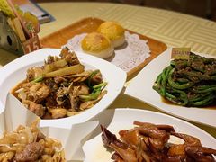 招牌烤乳鸽-石岐佬中山菜馆(张溪店)