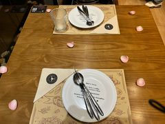 -Mark&Mars Restaurant