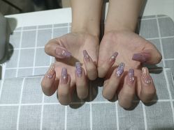 -晨·艺美甲美睫