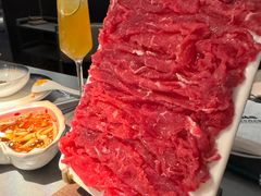 -伴山牛贵州黄牛肉火锅·苗疆非遗艺术餐厅(上海首店)