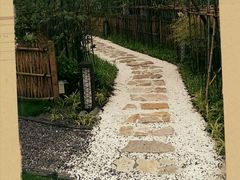 -田园东方蜜桃村的田野营地