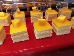 芒果慕斯蛋糕-济南香格里拉·咖啡泉自助餐厅