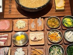 -银米·云南传统过桥米线(双廊黑金冠店)