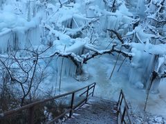 -大平台龙居瀑布旅游区