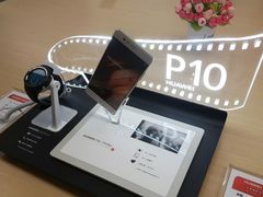 -华为授权体验店(中山公园来福士)
