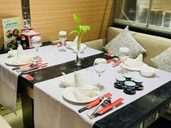 -红鼎豆捞·非遗鲍皇汤火锅(宝丰路店)