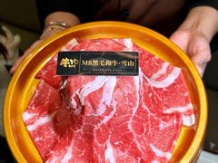 -牛YO寿喜烧·铁板烧和牛火锅自助(市府恒隆店)