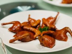 玻璃脆皮乳鸽-利苑酒家(金宝店)