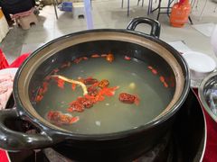 滋补汤底-花苑美食横琴生蚝火锅(拱北粤华路店)