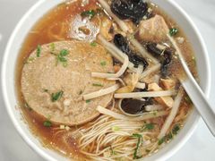 -老西白点心店