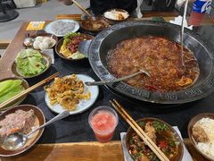 -重庆故事姊妹老火锅(财经学院店)