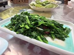 -土砂锅生态山庄·非遗砂锅雅鱼