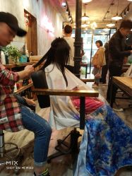 点击看大图 -A Hair Salon
