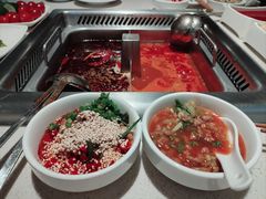 -海底捞火锅鲜切牛肉主题店(长寿路店)