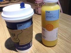 -瑞幸咖啡(凤凰海负一楼美食街店)