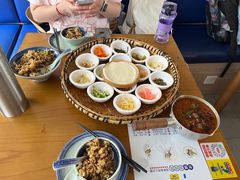 -包整·丝娃娃(一览甲秀楼风景店)