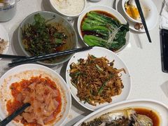 -泉上·发现DISCOVERY ·黔菜餐厅(银海元隆广场店)