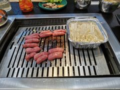 -臻牛烤肉