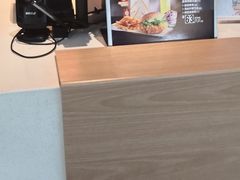 -麦当劳(鄂尔多斯机场店)