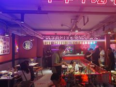 -钢管厂五区小郡肝串串香(奥克斯广场锦城万达店)