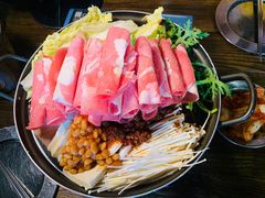 部队锅-MI WU FACTORY米屋美食工厂餐厅(绿地店)