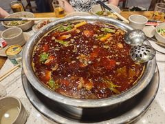 -肖肖酸萝卜鱼火锅(总店)