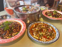 -牟记江湖重庆地标特色菜鱼蛋海鲜羊蝎子(巴南区黑金冠十多年好店)